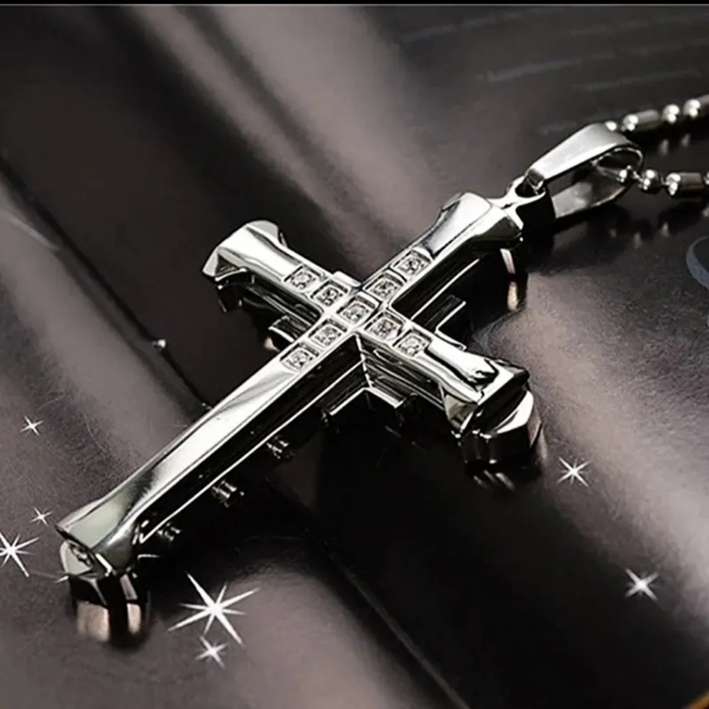 New men's cross pendant necklace